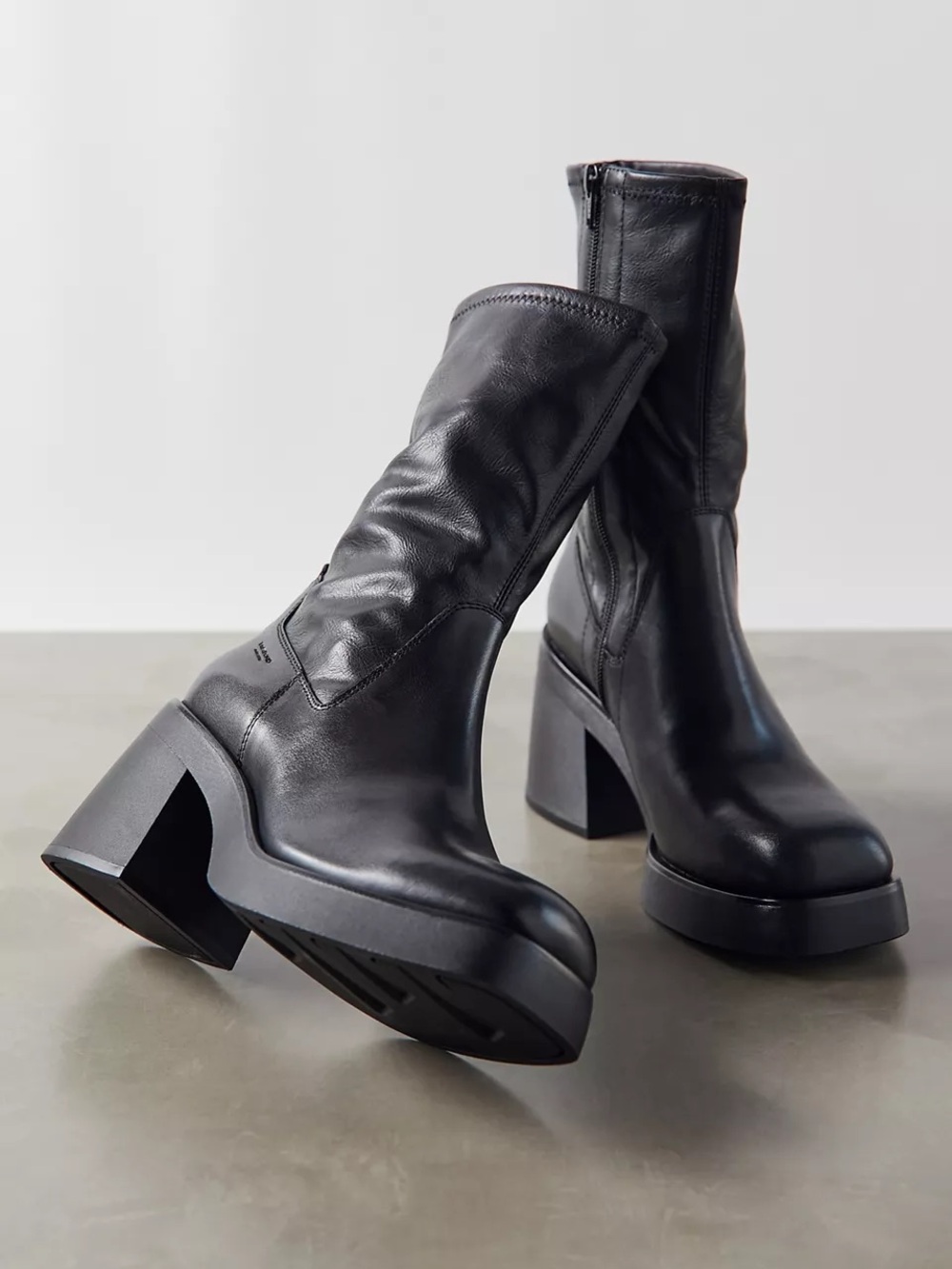 Vagabond black leather platform boots - 41